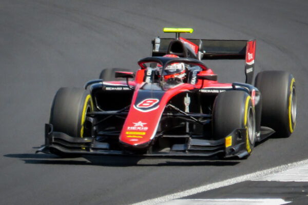 George_Russell,_ART_Grand_Prix